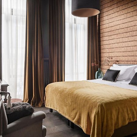 The Bank 1869 - Unique Guestrooms In The Historic Center Of 브뤼헤 외부 사진