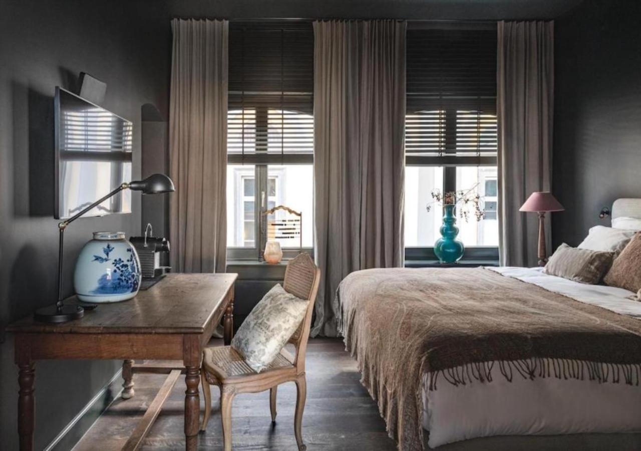 The Bank 1869 - Unique Guestrooms In The Historic Center Of 브뤼헤 외부 사진
